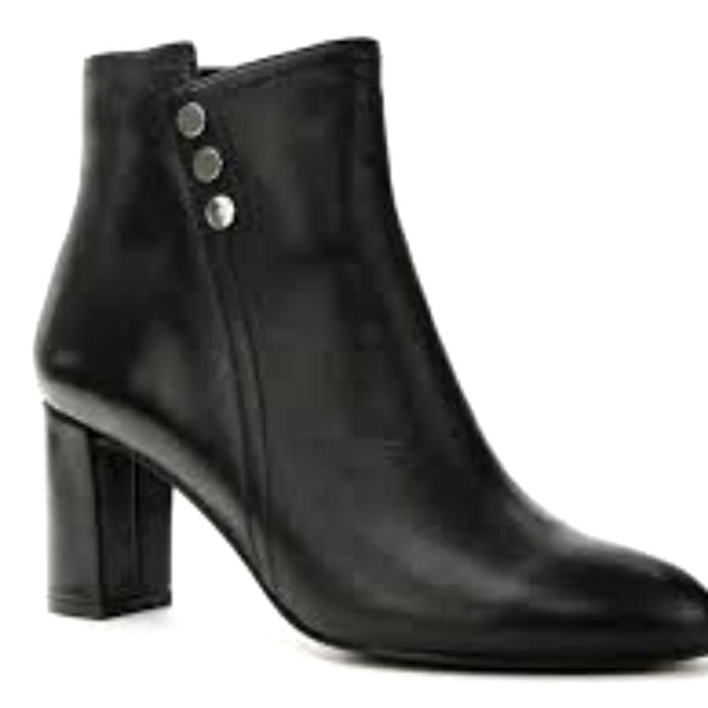 David Tate "HADLEY" Black Leather 3 Studded Ankle Zip Women's Boots 10 W